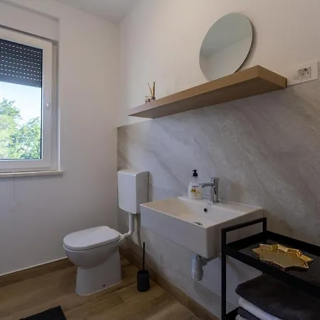 Mariza By Istrialux *